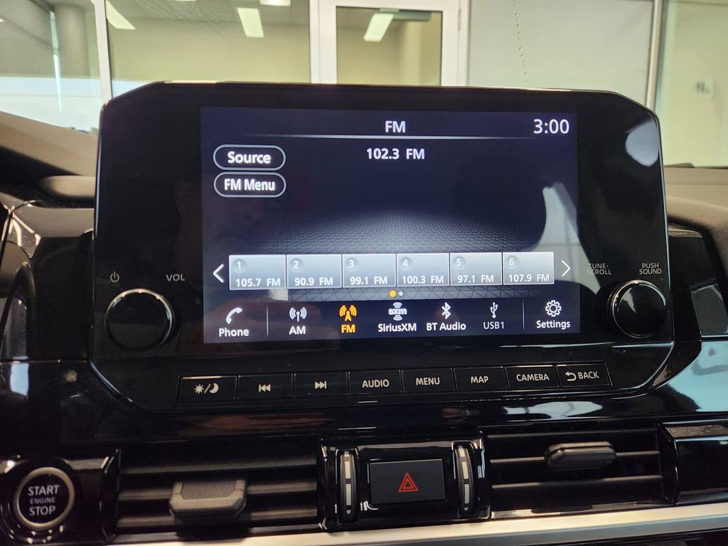 Used 2023 Nissan Pathfinder SL w/ Cargo Package image 15