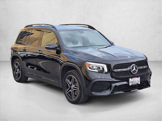 Used 2023 Mercedes-Benz GLB 250 4MATIC image 3