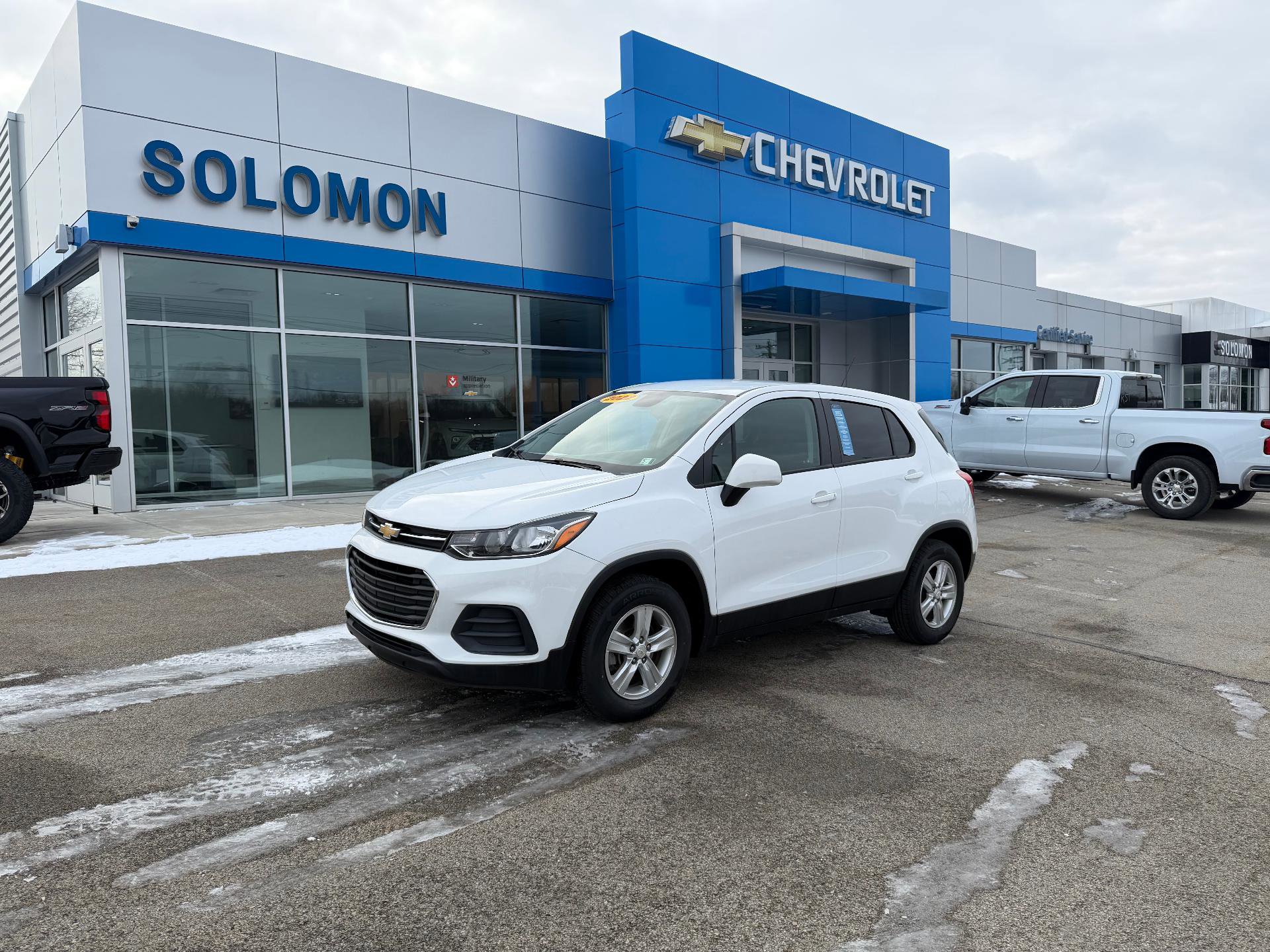 Certified 2022 Chevrolet Trax LS w/ Tint and Cruise Package AWD/4WD image 1
