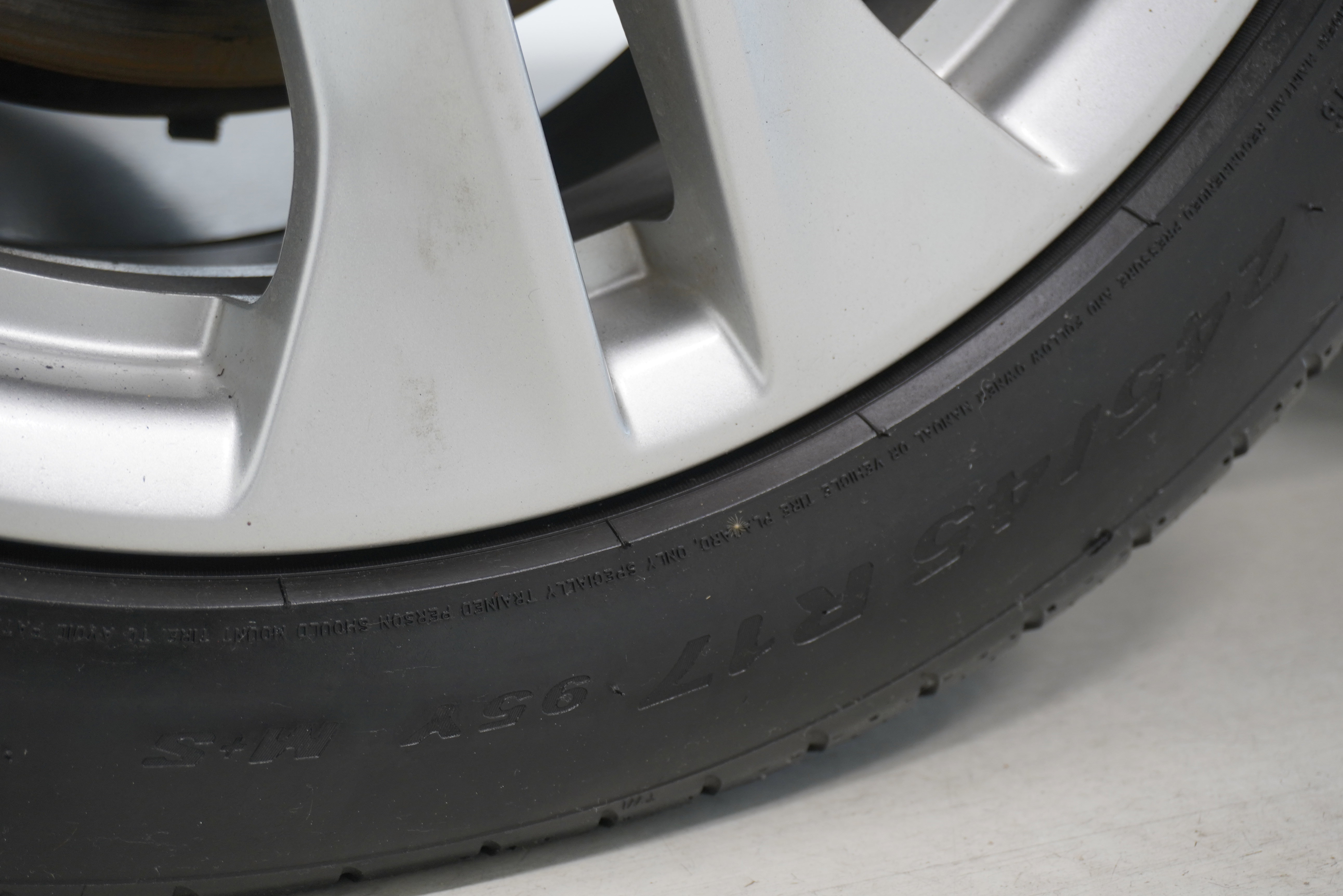 Used 2011 Mercedes-Benz E 350 Sedan image 27