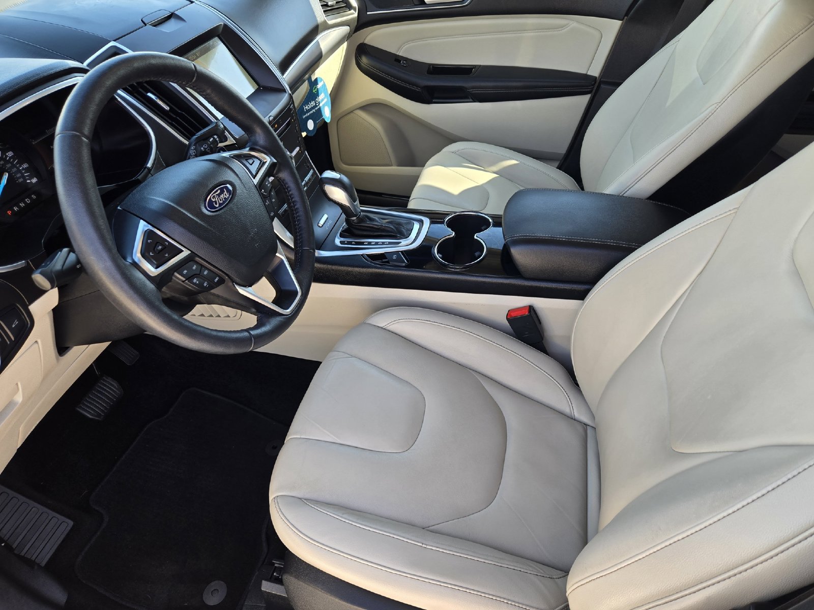 Used 2017 Ford Edge Titanium w/ Technology Package FWD image 15