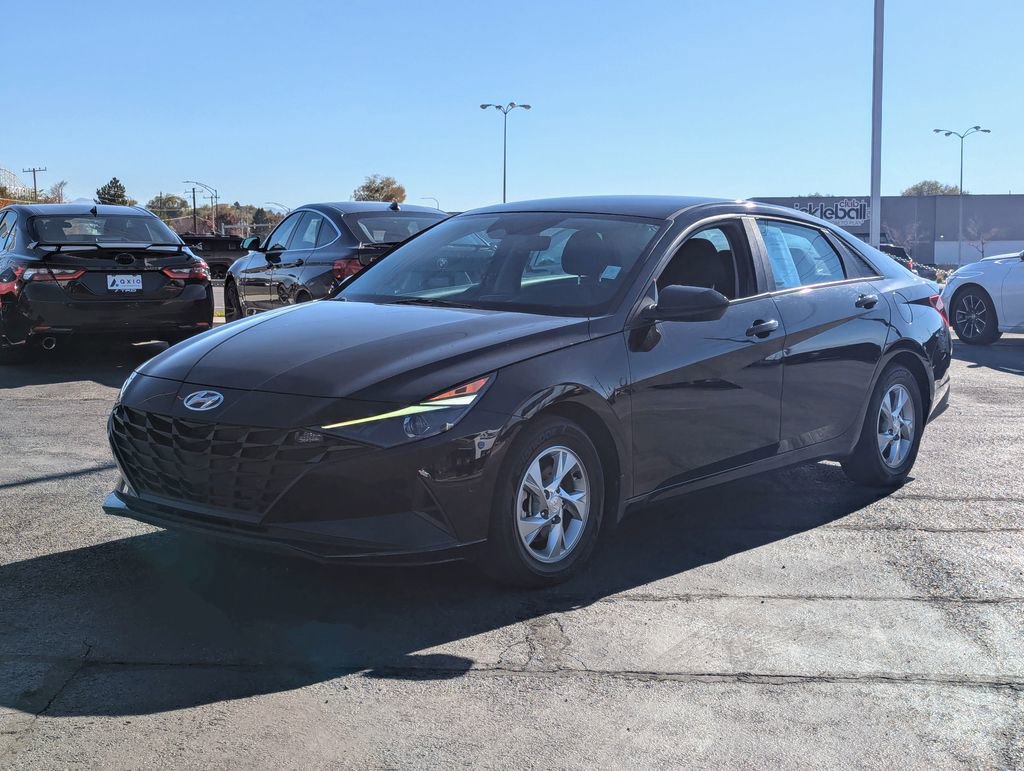 Used 2023 Hyundai Elantra SE image 9