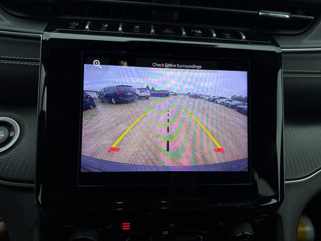 Used 2023 Jeep Grand Cherokee Altitude AWD/4WD image 29