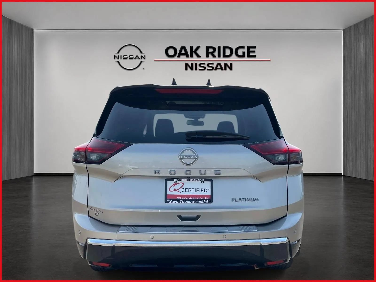 Used 2025 Nissan Rogue Platinum w/ Tech Package FWD image 4