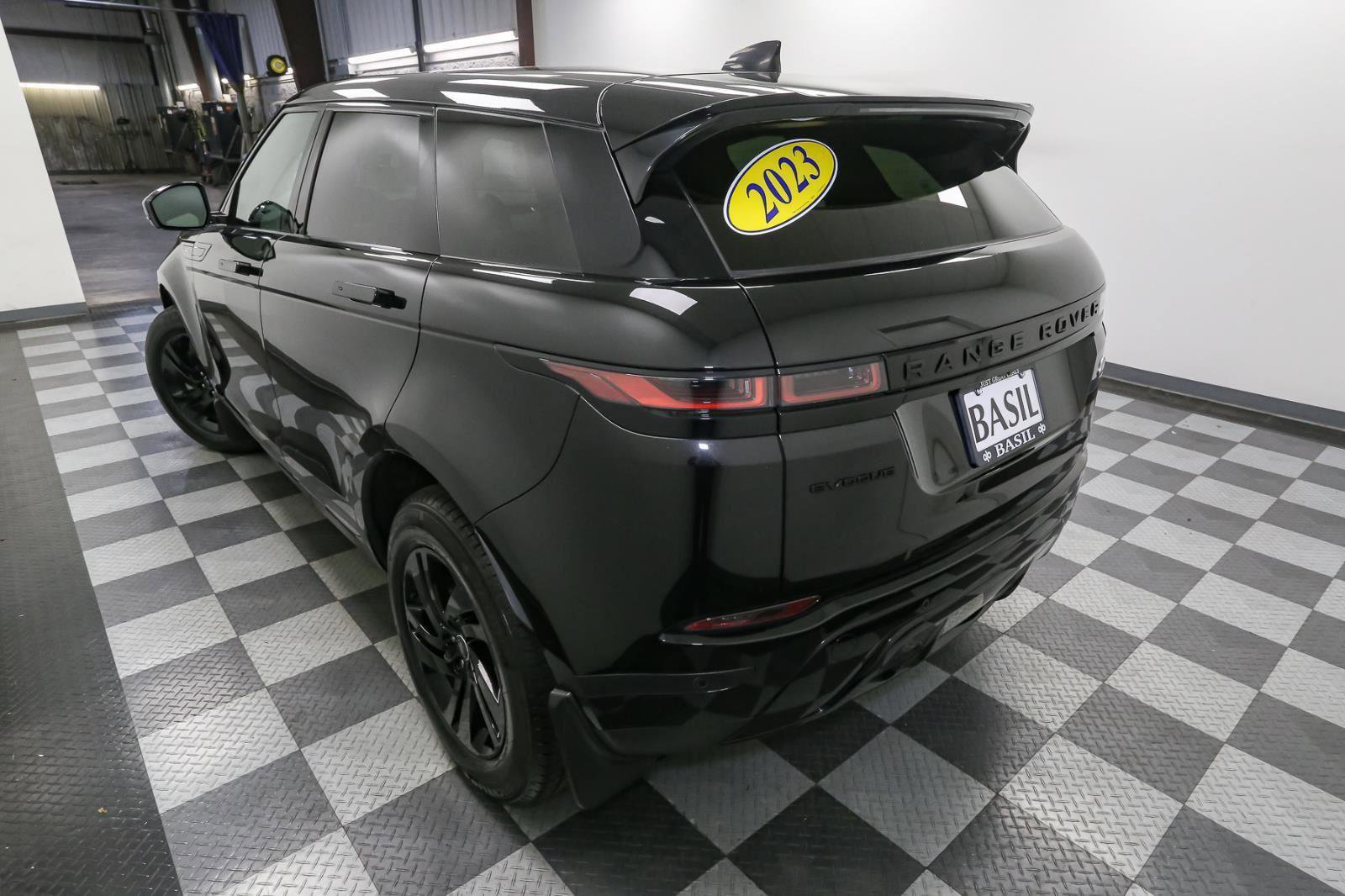 Used 2023 Land Rover Range Rover Evoque S image 9