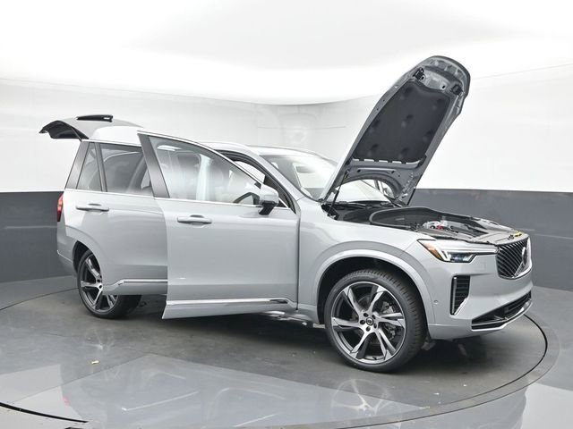 New 2026 Volvo XC90 B5 Plus w/ Protection Package Premier image 53