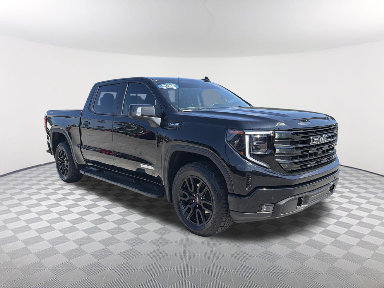 Certified 2025 GMC Sierra 1500 Elevation w/ Elevation Premium Package AWD/4WD image 8