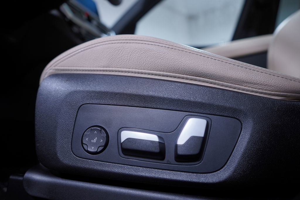 Used 2023 BMW X3 sDrive30i w/ Convenience Package image 18