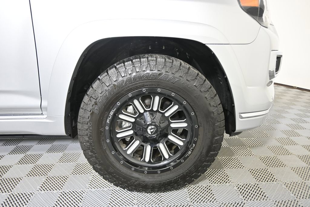 Used 2024 Toyota 4Runner Limited image 11