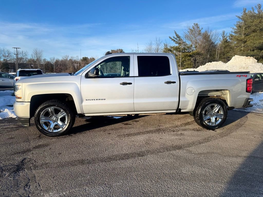Used 2018 Chevrolet Silverado 1500 Custom w/ Custom Value Package image 2