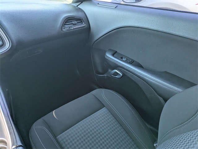 Used 2022 Dodge Challenger SXT image 20