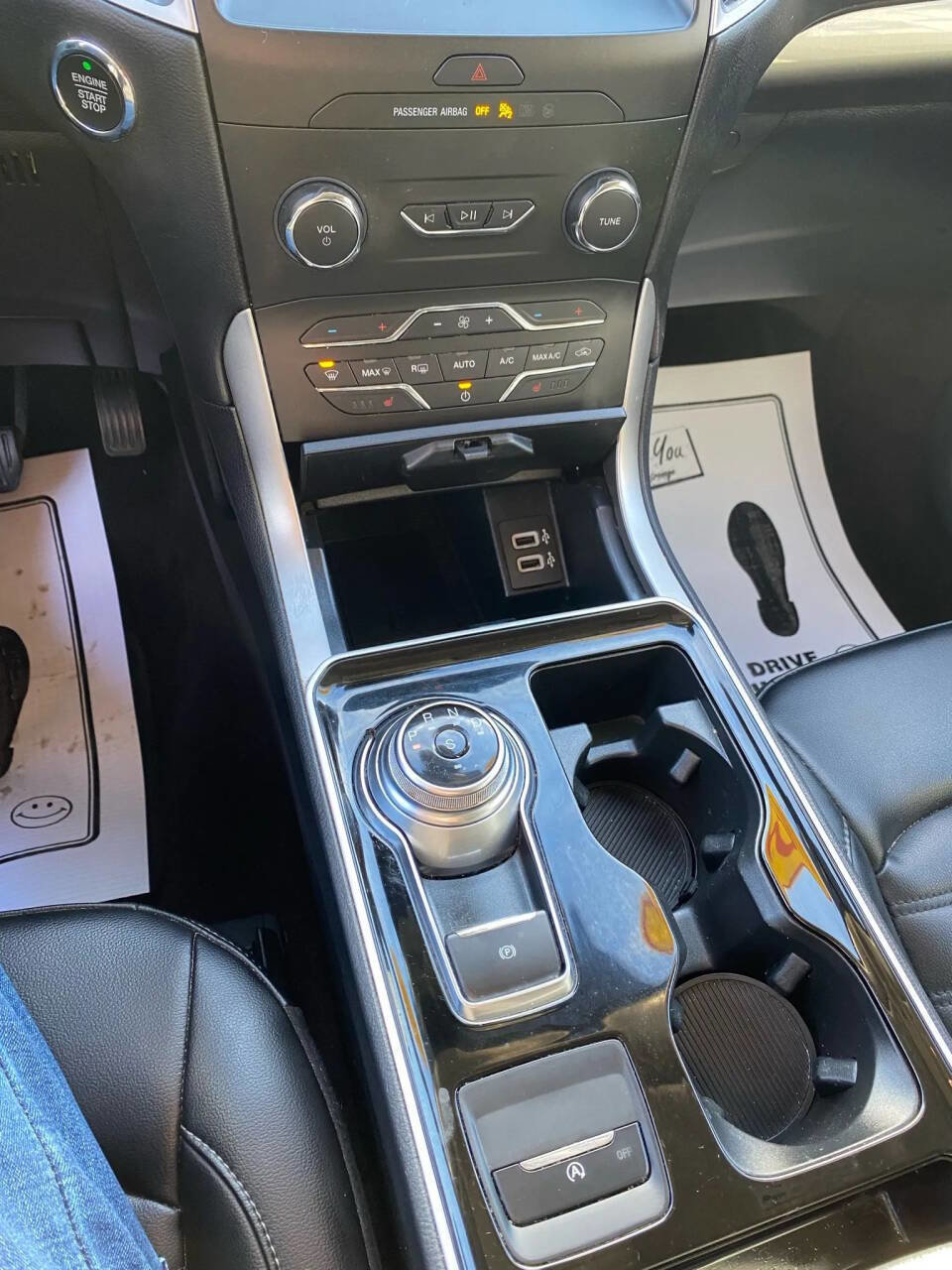 Used 2020 Ford Edge SEL w/ Convenience Package image 19