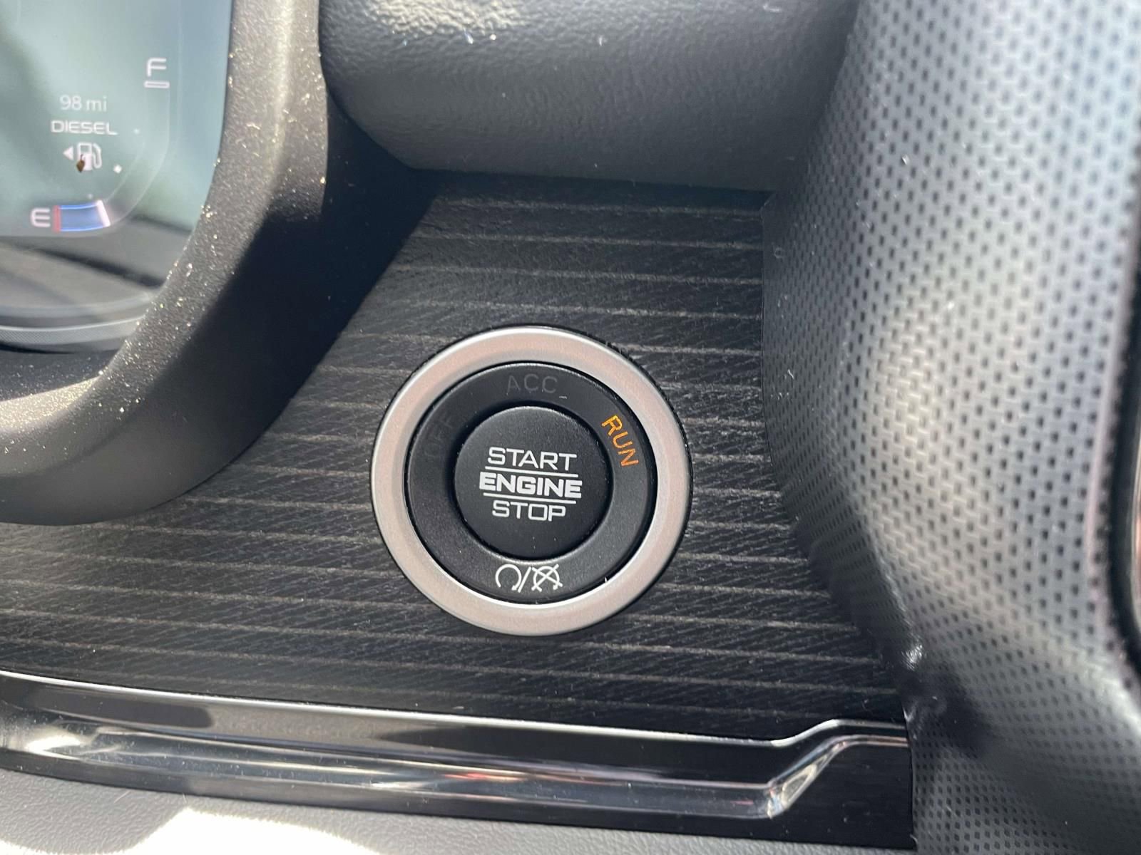 Used 2024 RAM 3500 Limited AWD/4WD image 25