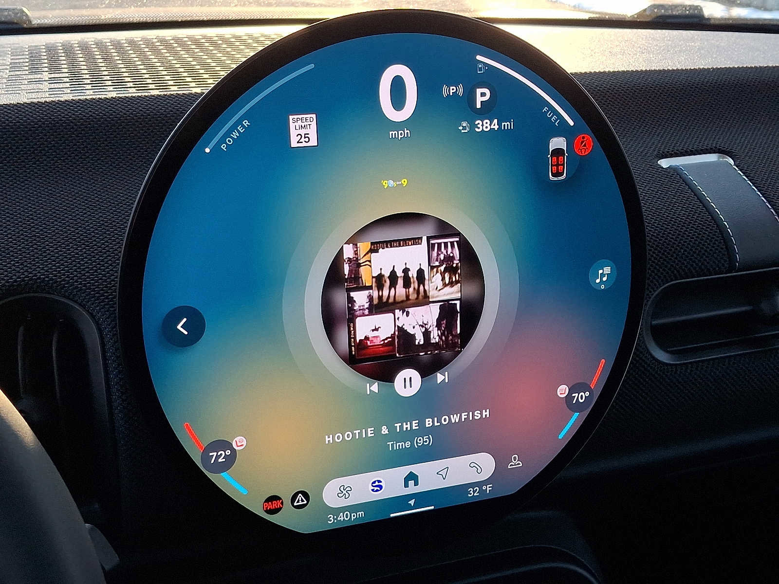 Used 2025 MINI Cooper 2-Door Hardtop image 18