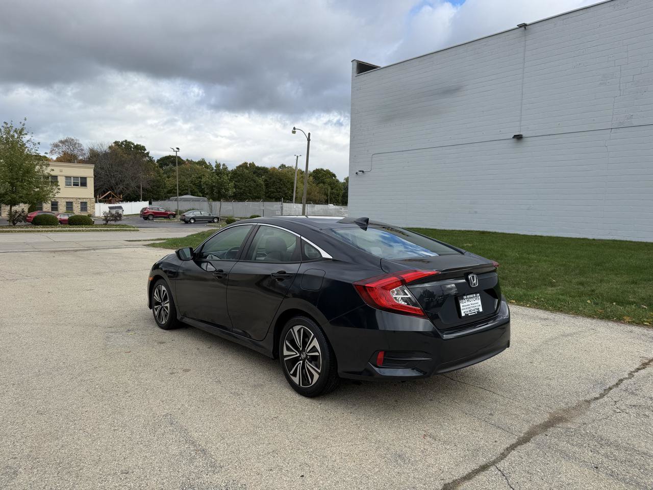 Used 2018 Honda Civic EX-T image 5