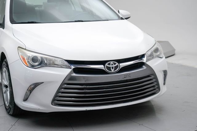 Used 2015 Toyota Camry LE image 26