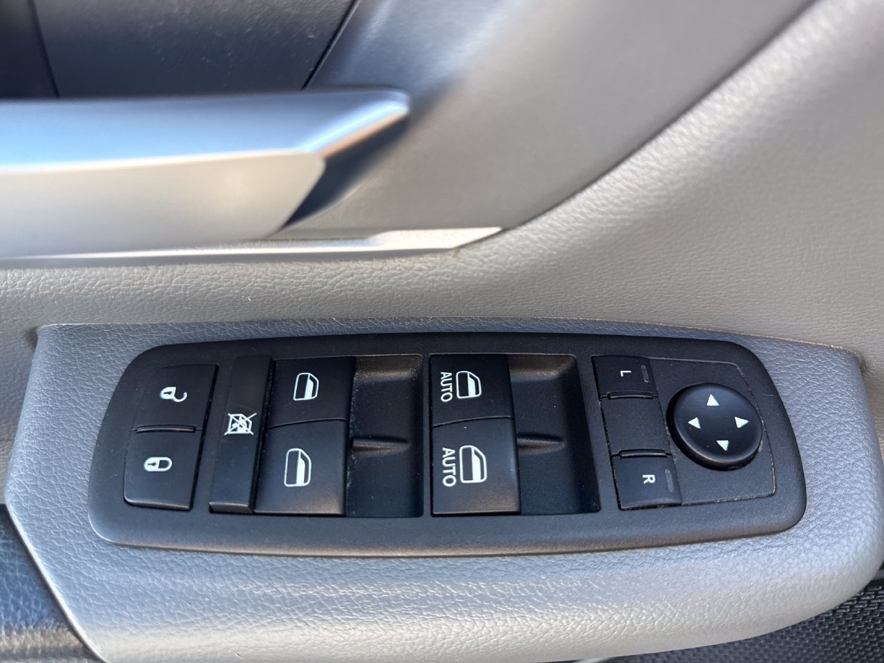 Used 2022 RAM 1500 Big Horn RWD image 16