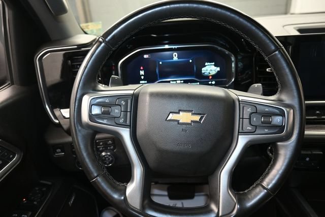 Used 2025 Chevrolet Silverado 1500 LTZ AWD/4WD image 8