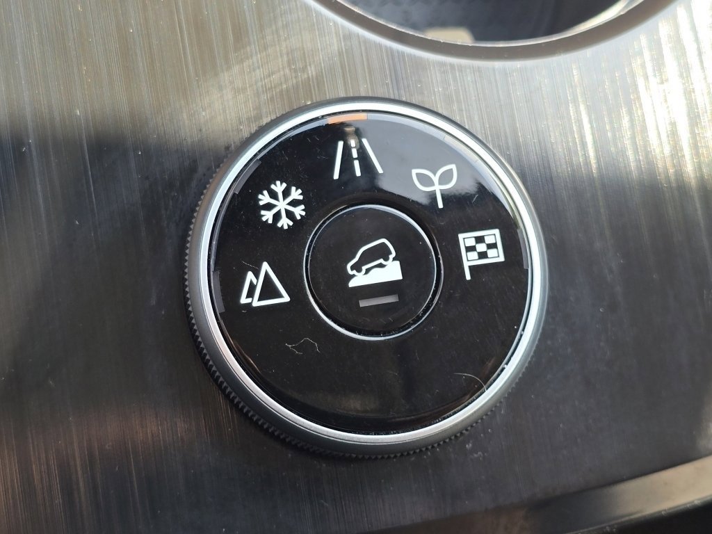 Used 2025 Nissan Rogue SV w/ Rock Creek Premium Package image 30