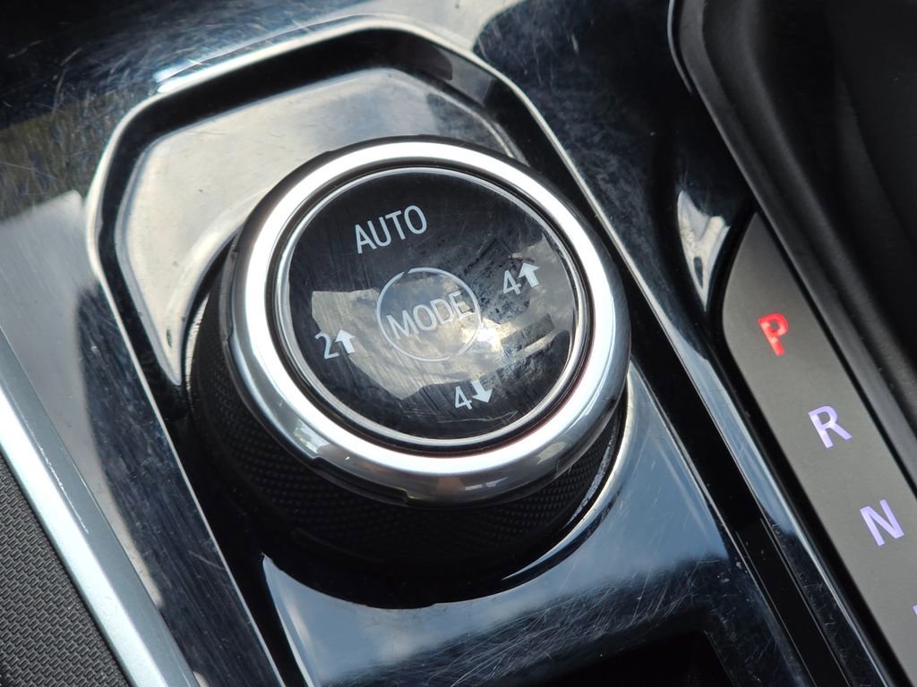 Used 2023 Chevrolet Colorado Trail Boss w/ Advanced Trailering Package AWD/4WD image 9