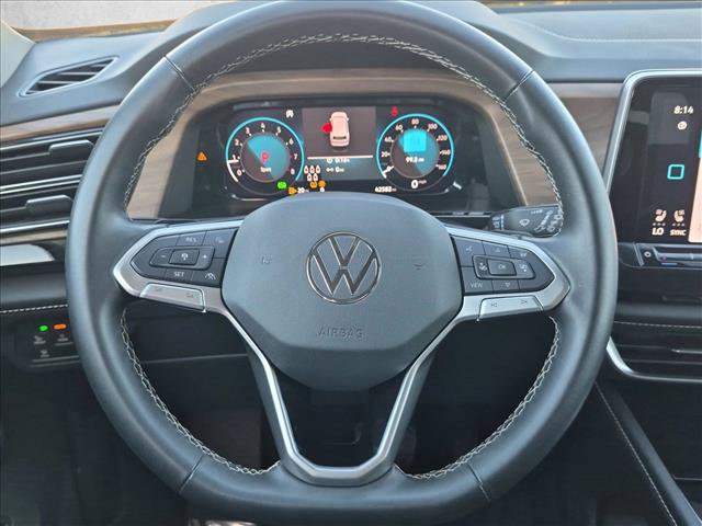 Used 2025 Volkswagen Atlas SE FWD image 29