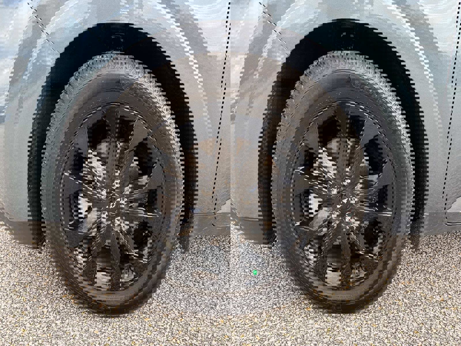 Used 2023 Kia Carnival SX image 10