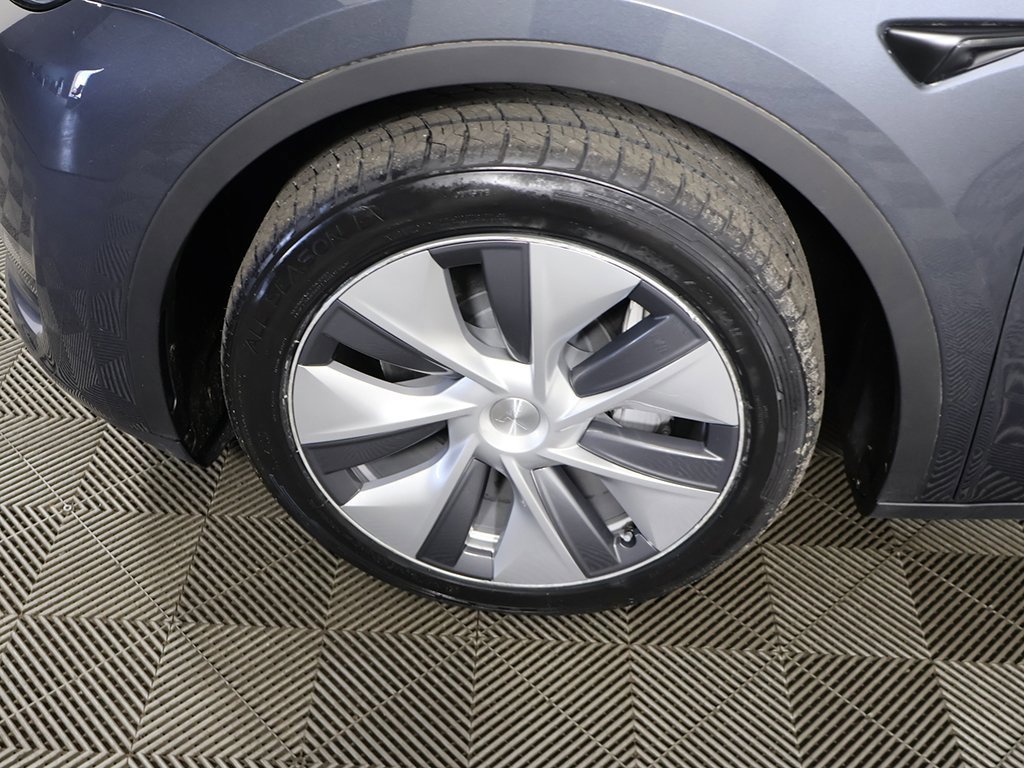 Used 2023 Tesla Model Y Long Range image 20