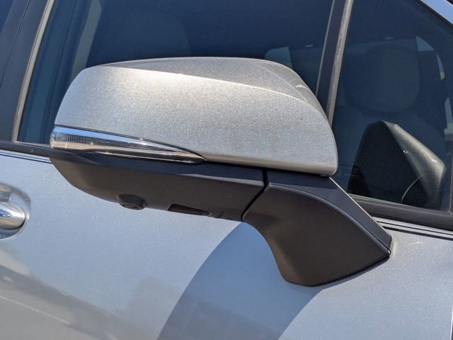 Used 2025 Toyota Sienna Platinum FWD image 12