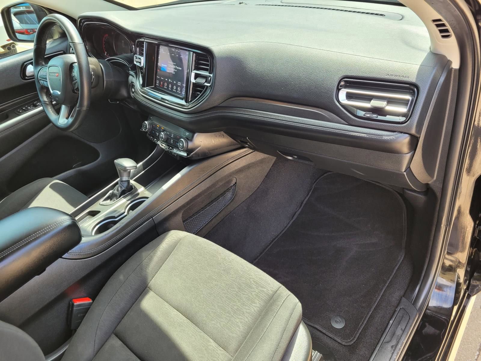 Used 2022 Dodge Durango SXT w/ Anodized Platinum Package AWD/4WD image 9