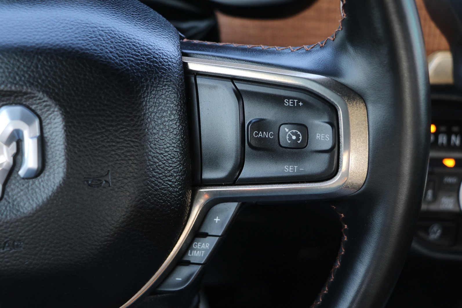 Used 2023 RAM 1500 Limited w/ Body Color Bumper Group image 19