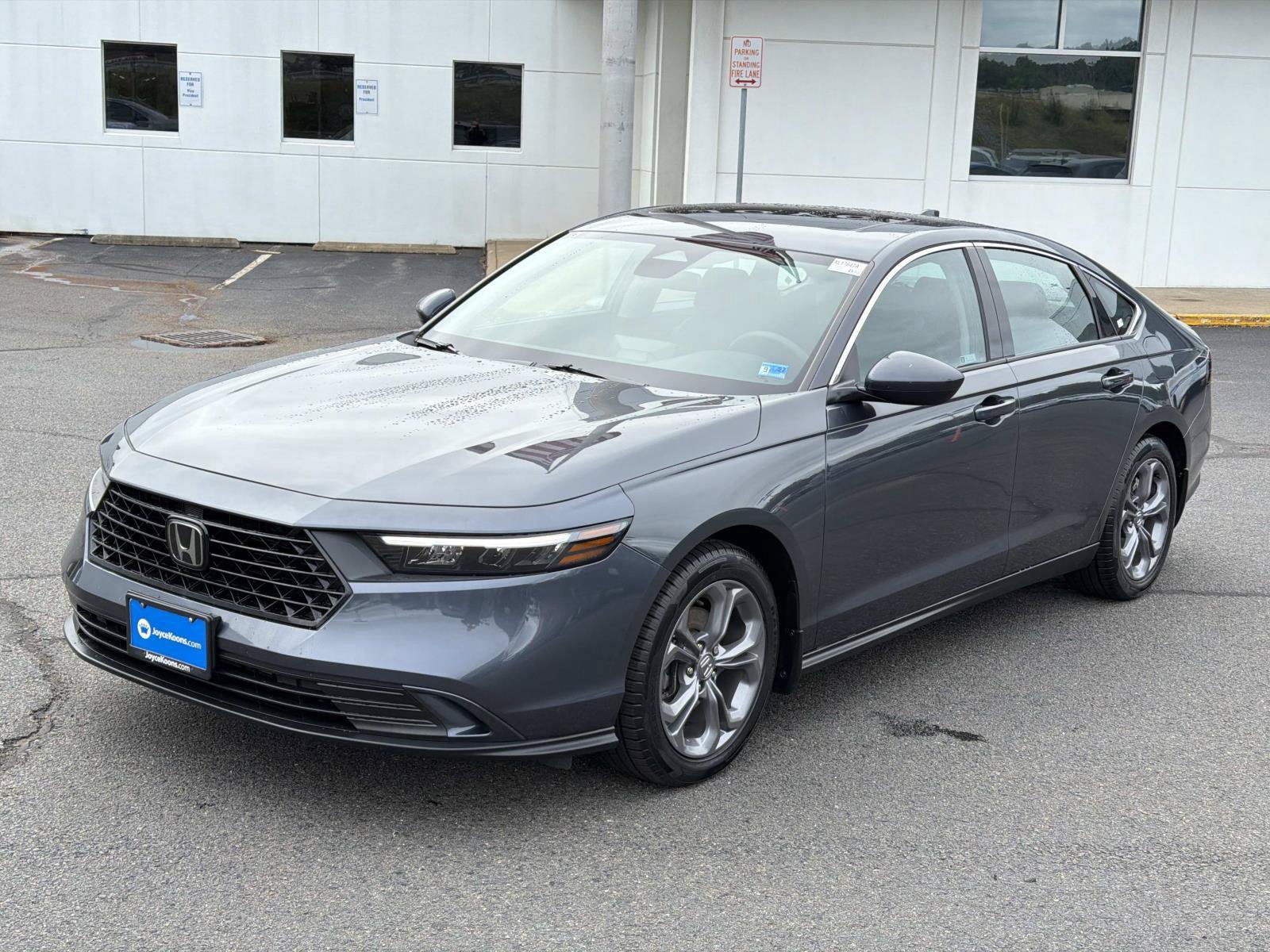 Used 2024 Honda Accord EX image 4