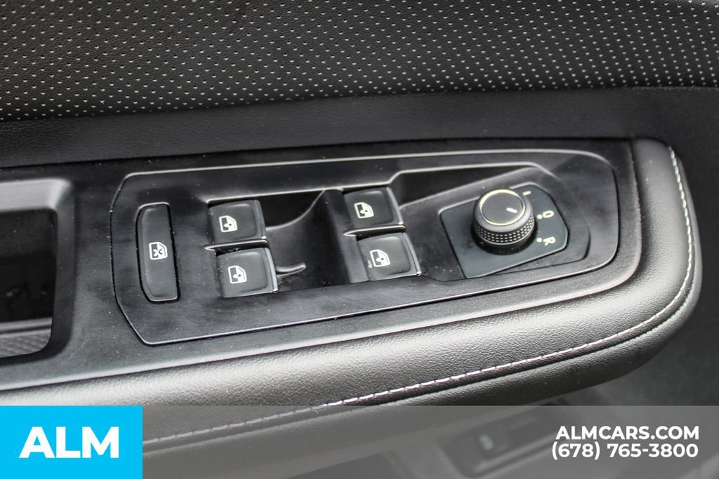 Used 2026 Volkswagen Atlas Cross Sport SE FWD image 38