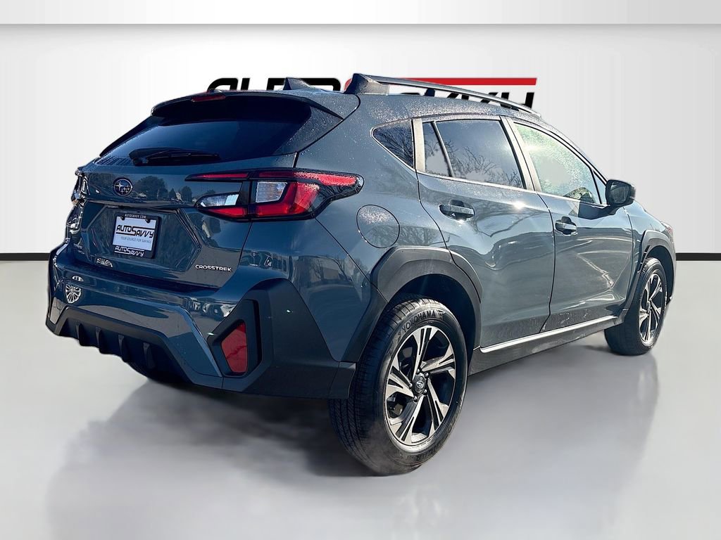 Used 2025 Subaru Crosstrek 2.0i Premium image 7