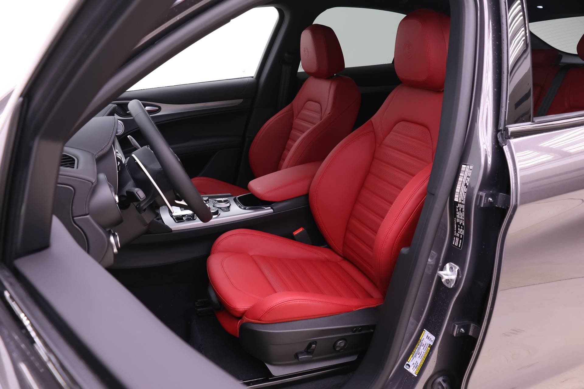 New 2026 Alfa Romeo Stelvio Sprint image 7