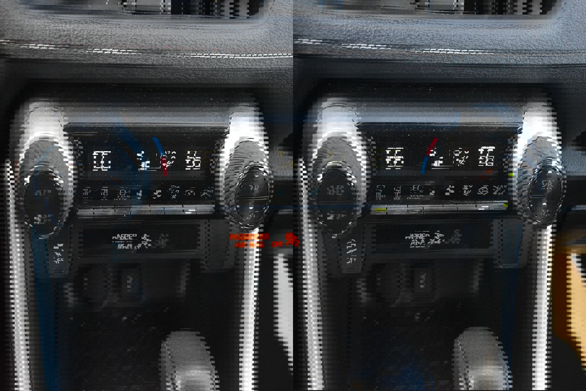 Used 2021 Toyota RAV4 LE image 26