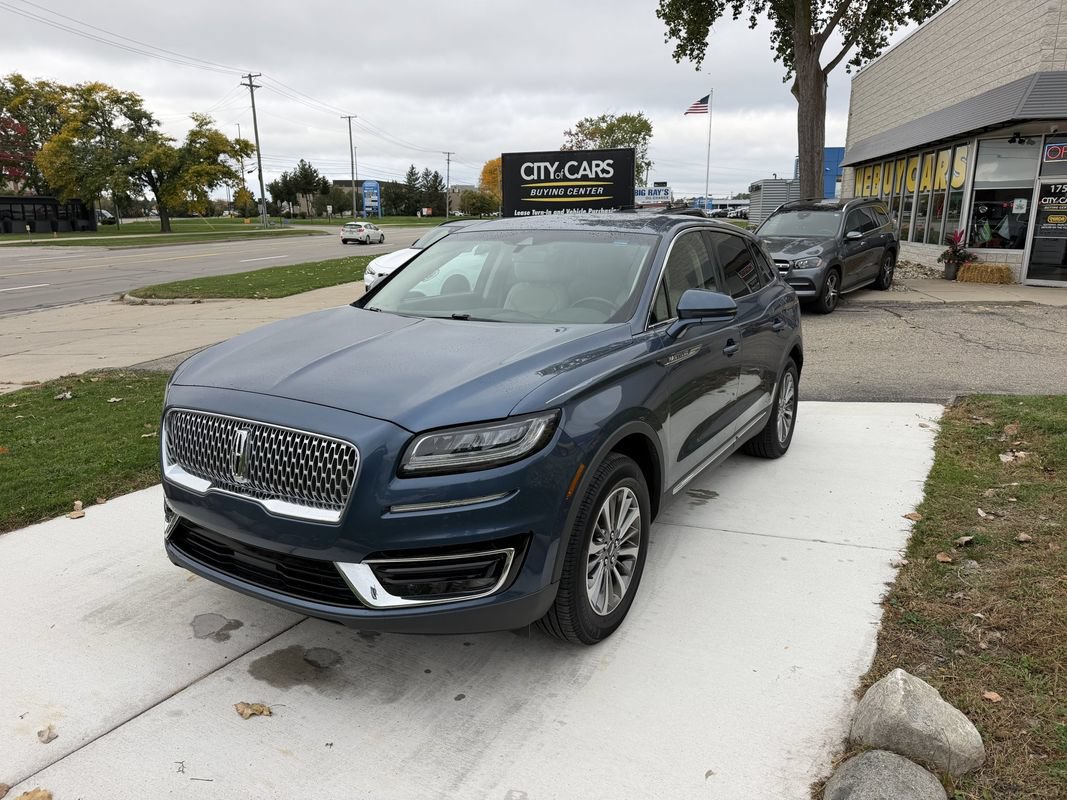 Used 2019 Lincoln Nautilus Select AWD/4WD image 1
