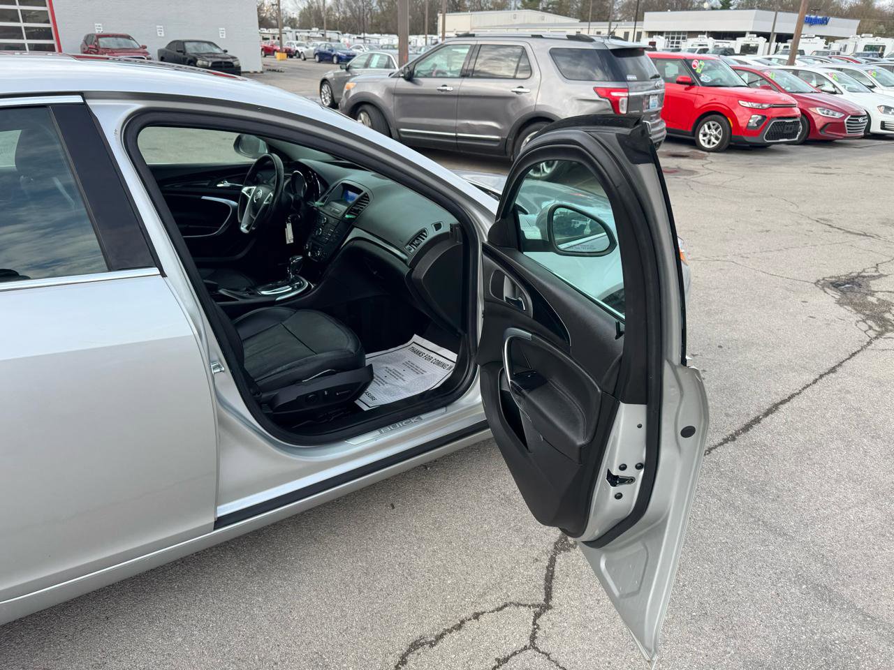 Used 2011 Buick Regal CXL w/ RL5 Preferred Equipment Group image 9