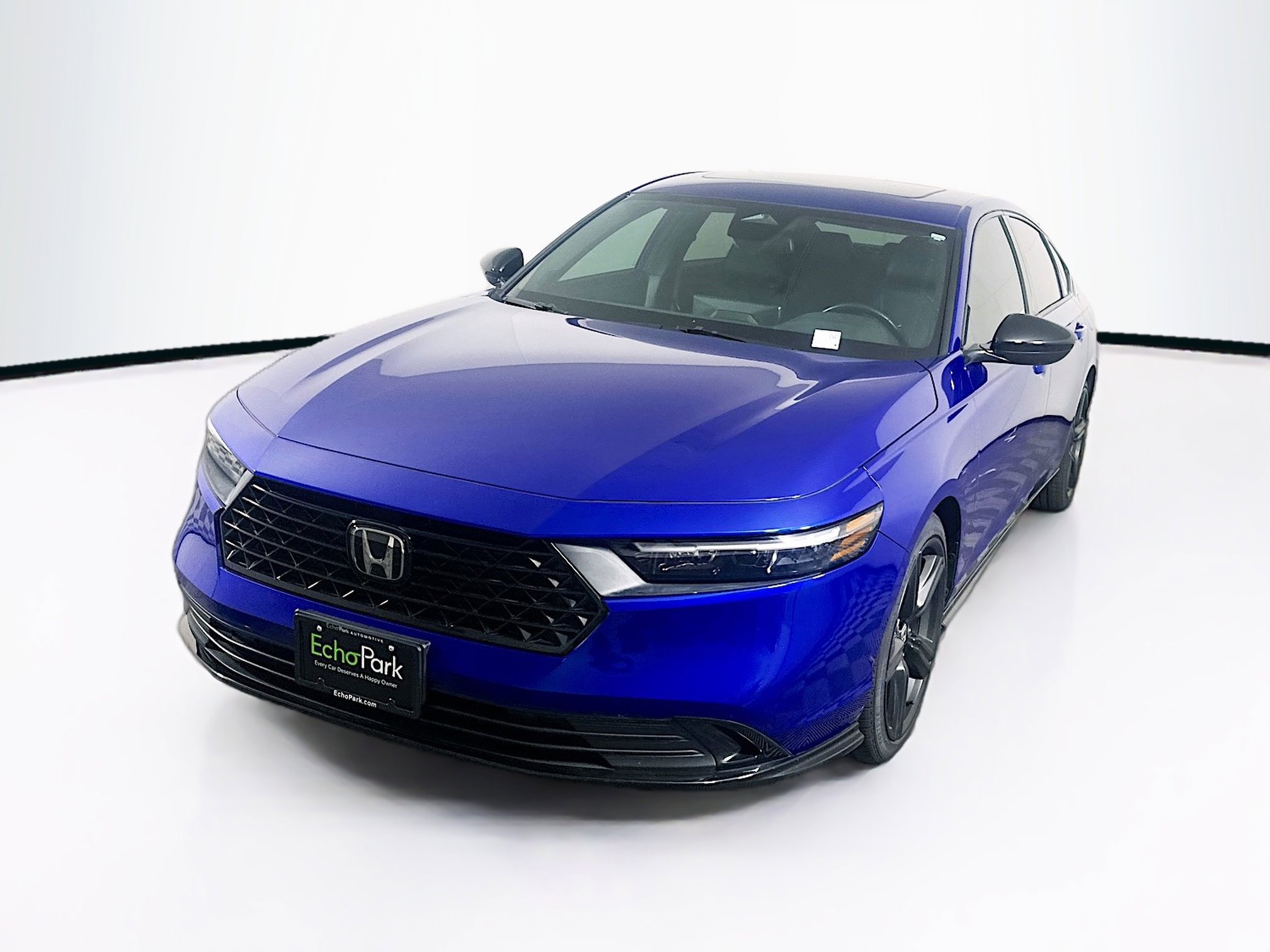 Used 2023 Honda Accord Sport image 3