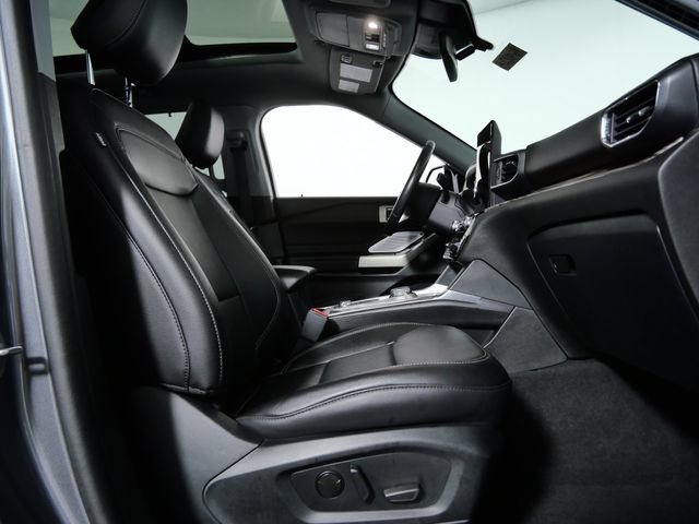 Certified 2023 Ford Explorer Limited w/ Limited Technology Package AWD/4WD image 10