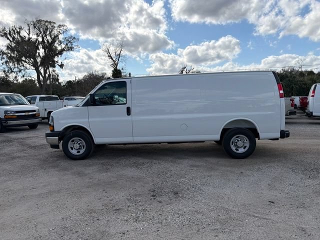 New 2026 Chevrolet Express 3500 Extended w/ Driver Convenience Package RWD image 7