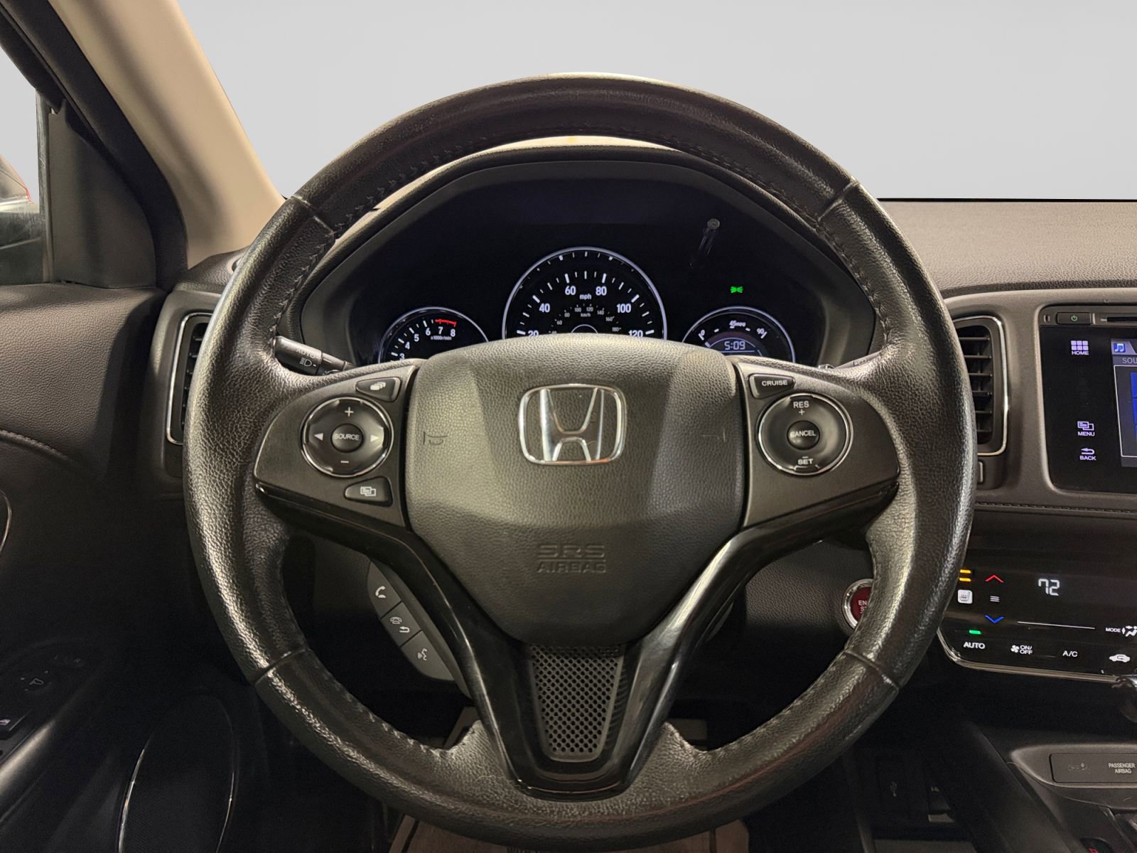Used 2017 Honda HR-V EX-L image 19