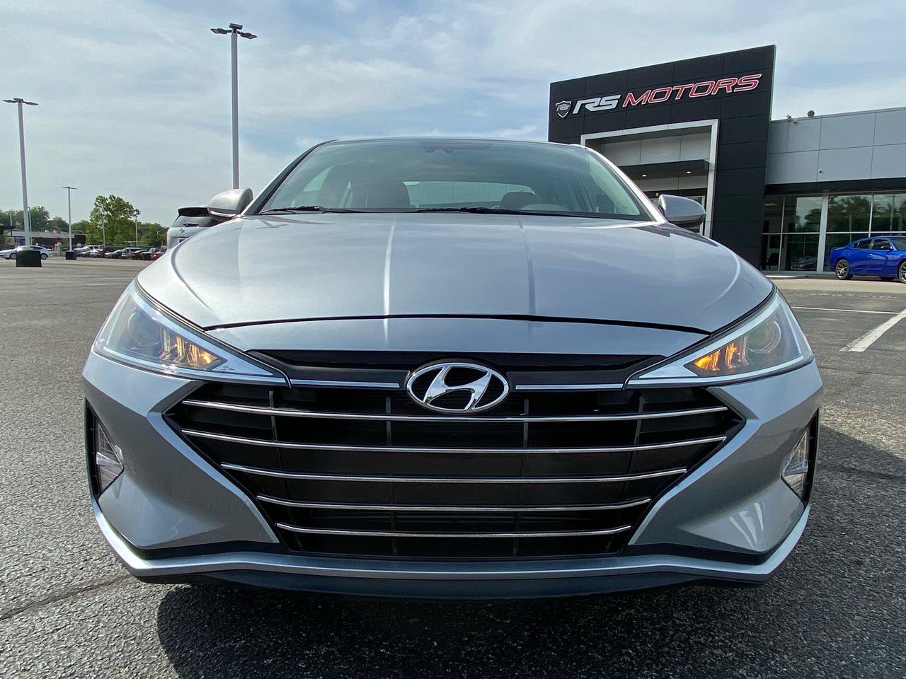 Used 2020 Hyundai Elantra SE FWD image 4