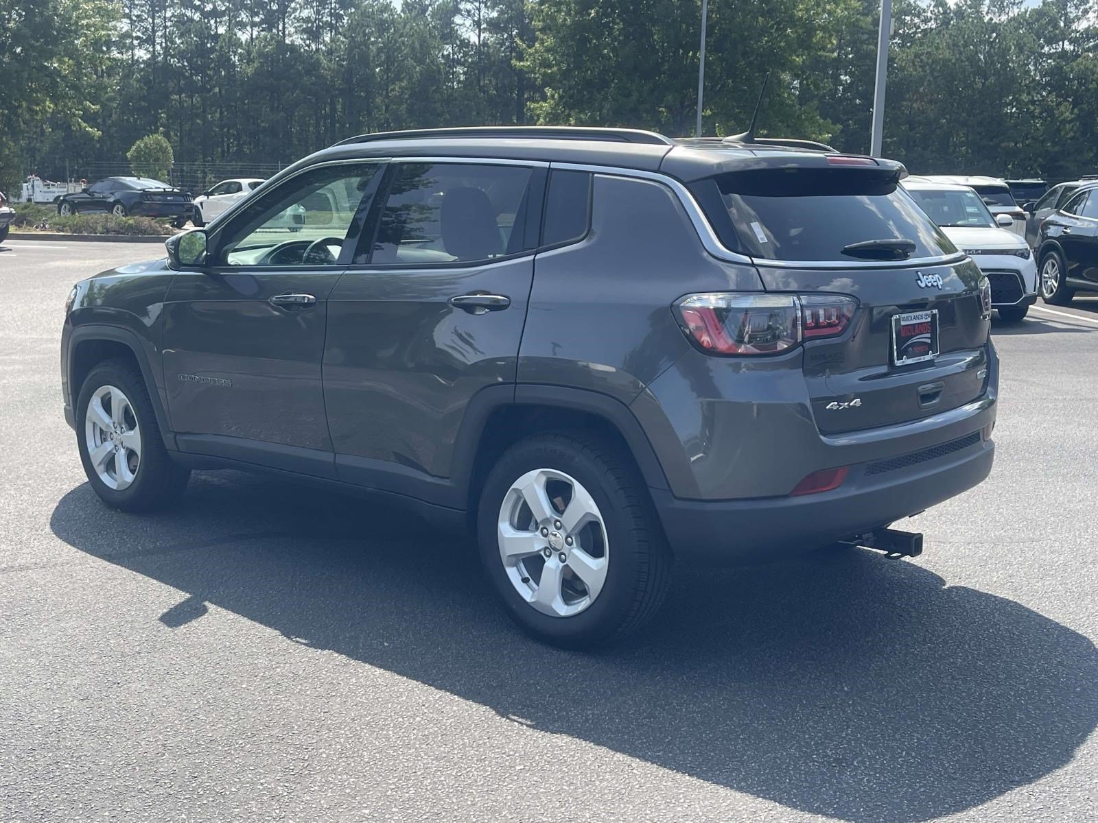 Used 2021 Jeep Compass Latitude w/ Convenience Group AWD/4WD image 4