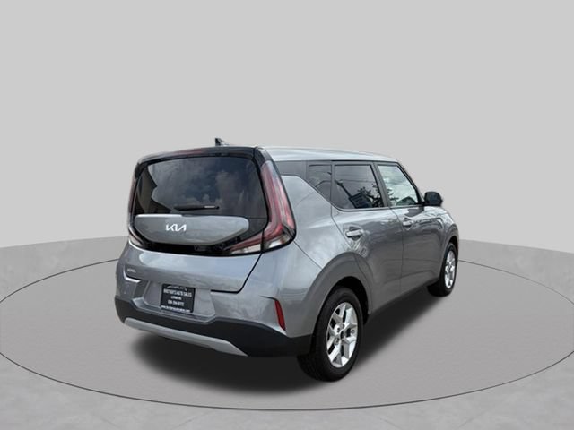 Used 2025 Kia Soul LX w/ LX Technology Package FWD image 6