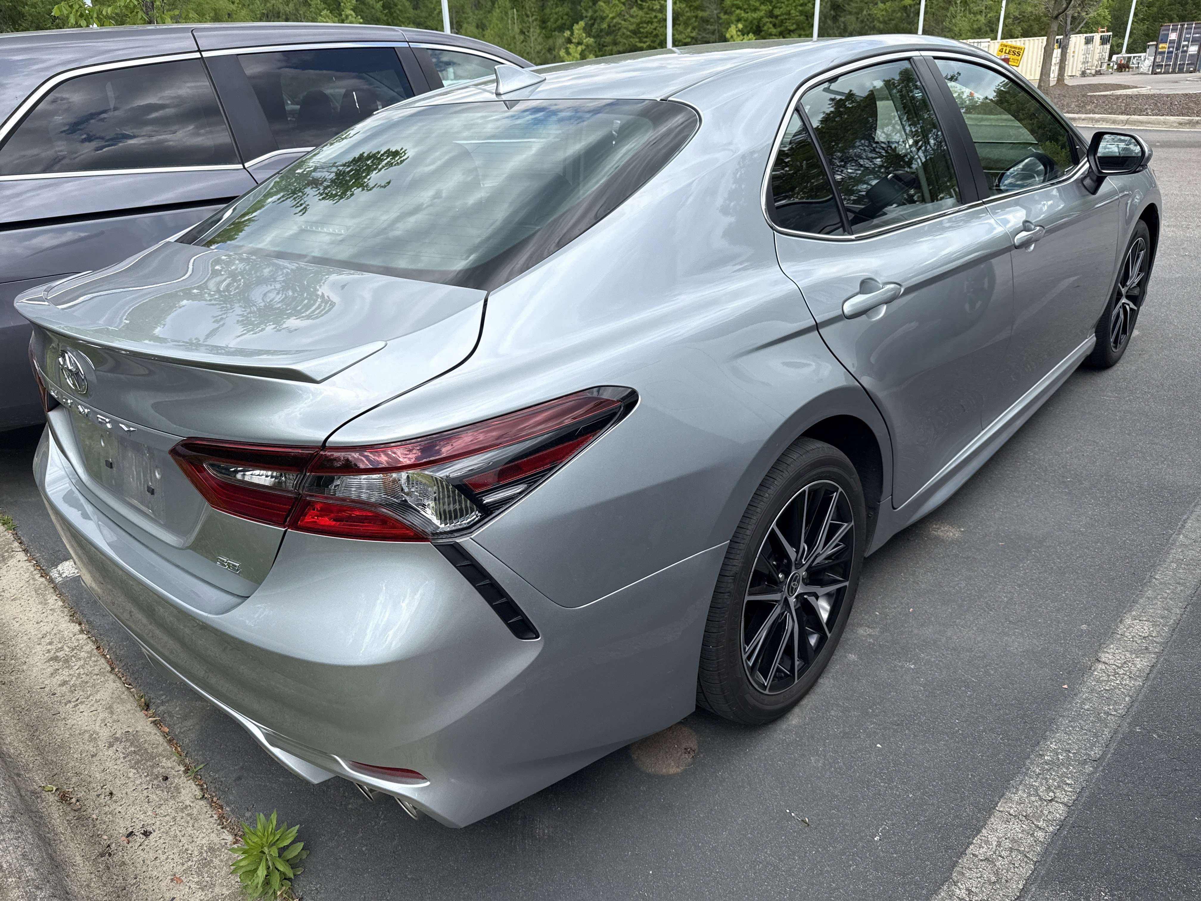 Used 2023 Toyota Camry SE w/ Convenience Package image 42