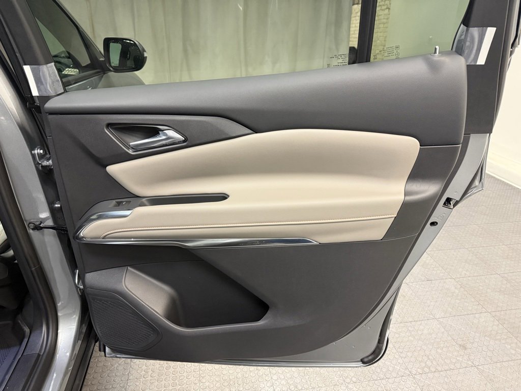 New 2026 Chevrolet Traverse LT w/ Sun and Wheel Package image 20