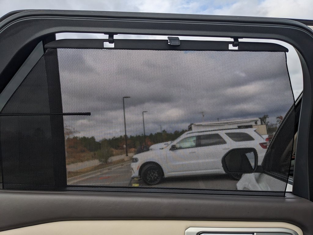 Used 2020 Ford Explorer Platinum w/ Premium Technology Package image 36