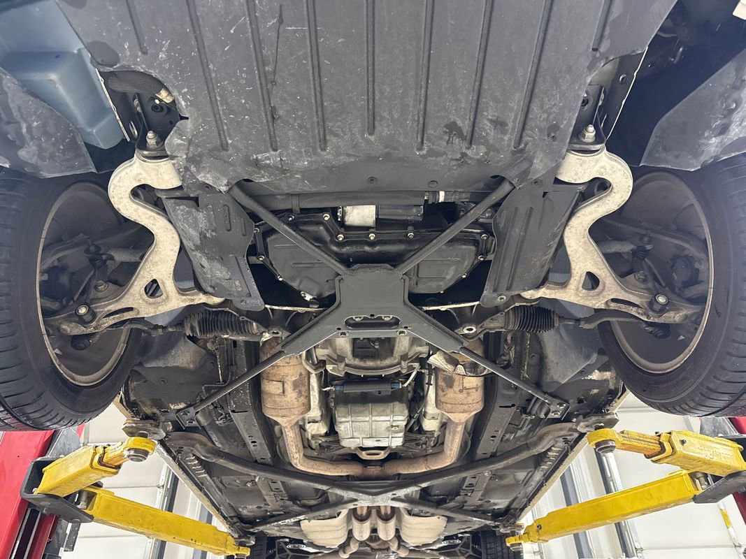 Used 2004 Ford Thunderbird image 12