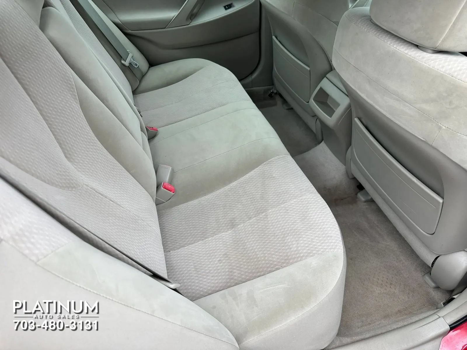Used 2011 Toyota Camry LE FWD image 5