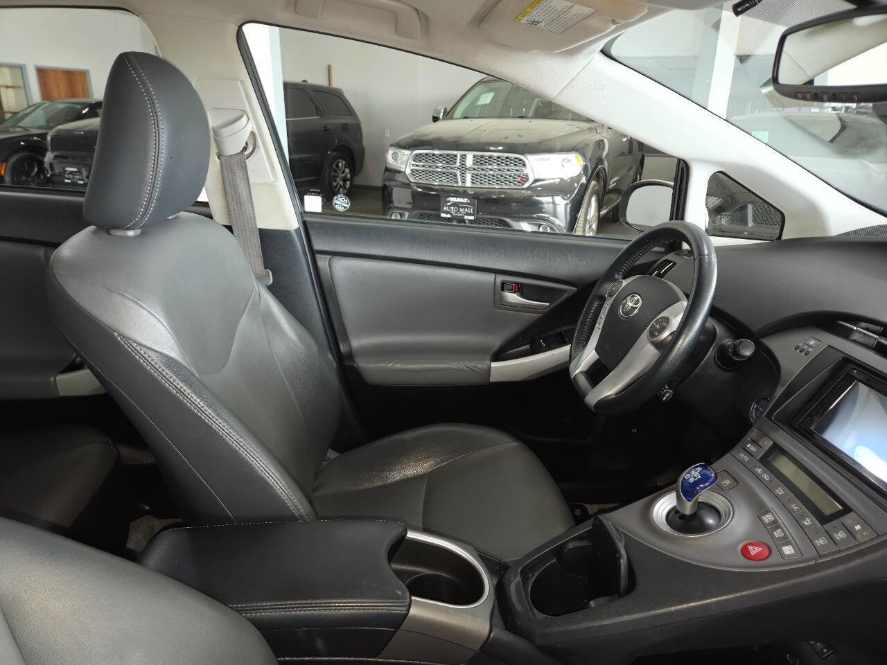 Used 2013 Toyota Prius Four FWD image 28